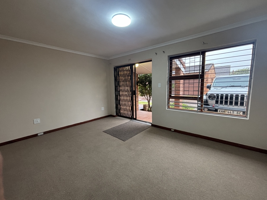 To Let 1 Bedroom Property for Rent in Fernglen Eastern Cape